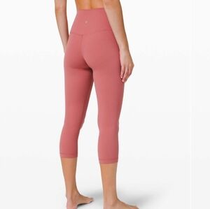 Lululemon Align Crop 21" in Brier Rose EUC